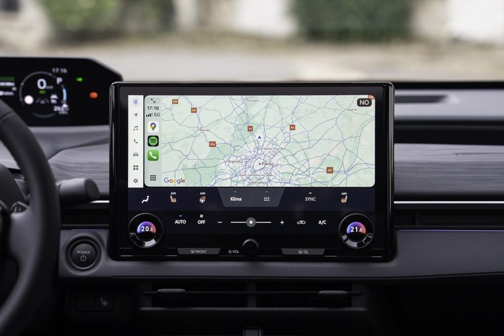 toyota_c_hr__2026_interior_006